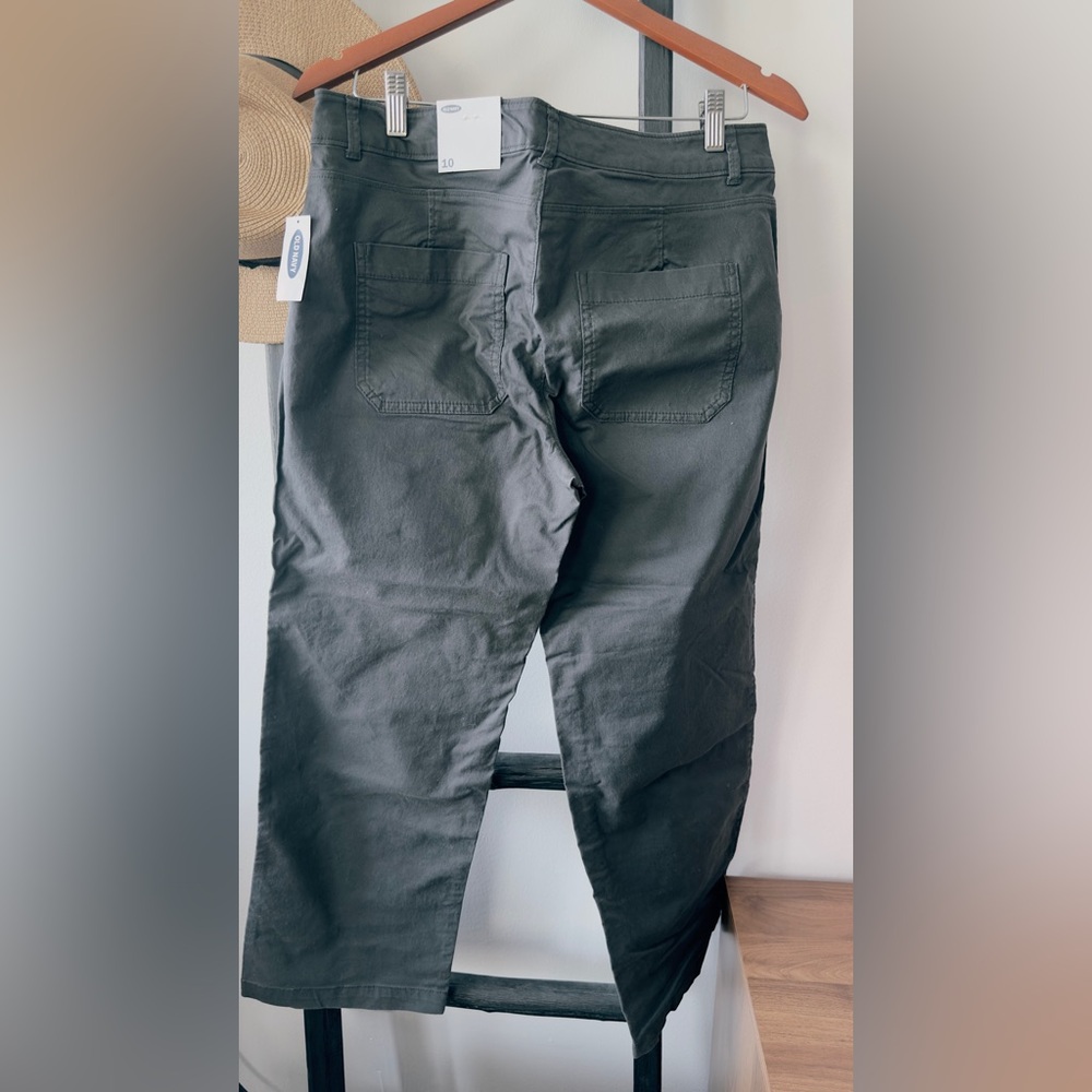 Old Navy Women’s Dark Gray Chinos